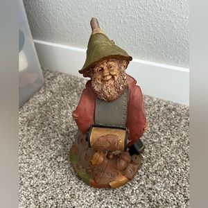 Tom Clark (Cairn Studio) Gnome, Flash, Mold Edition #33, Item #3024, 1987